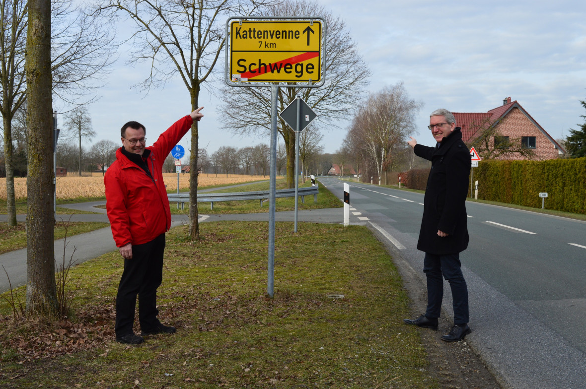 Der Schweger Ortsbürgermeister Josef Hesse und der Glandorfer Kreistags- und Landtagsabgeordnete Martin Bäumer wollen die Planungen für den „Lückenschluss“ zwischen den beiden Ortschaften vorantreiben.
